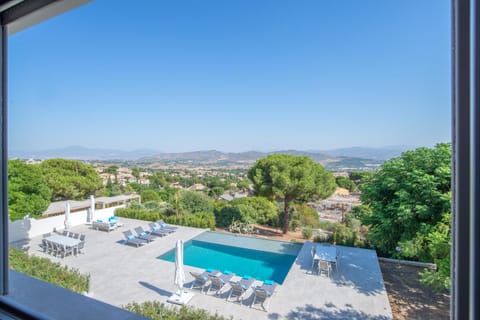 Natural landscape, Pool view, sunbed