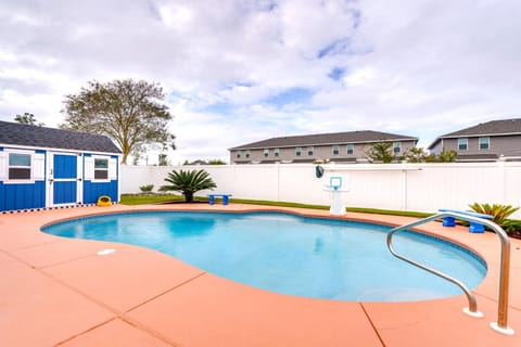 Lynn Haven Vacation Rental with Pool 12 Mi to Beach Casa in Lynn Haven