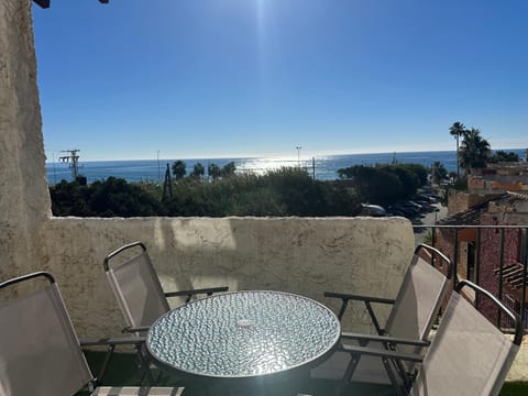 Natural landscape, Balcony/Terrace, Sea view