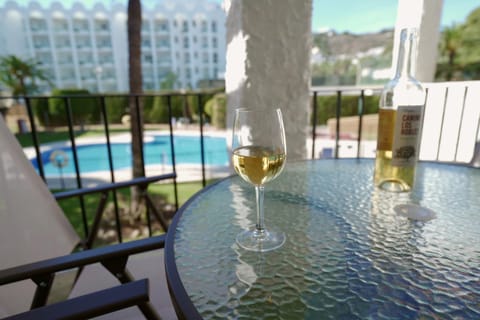 Balcony/Terrace, Pool view