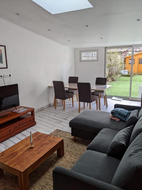 Garden, Balcony/Terrace