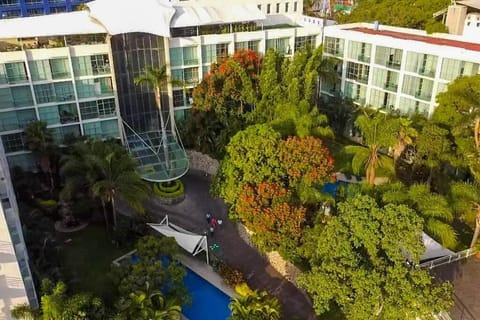 New! Bamboo Executive (Pool & Restaurant) Apartment in Cuernavaca