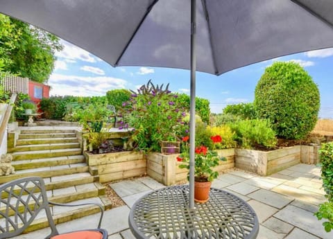 Garden, Balcony/Terrace