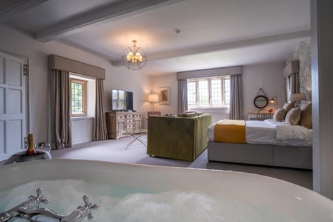Stonehouse Court Hotel - A Bespoke Hotel Hotel in Stroud District