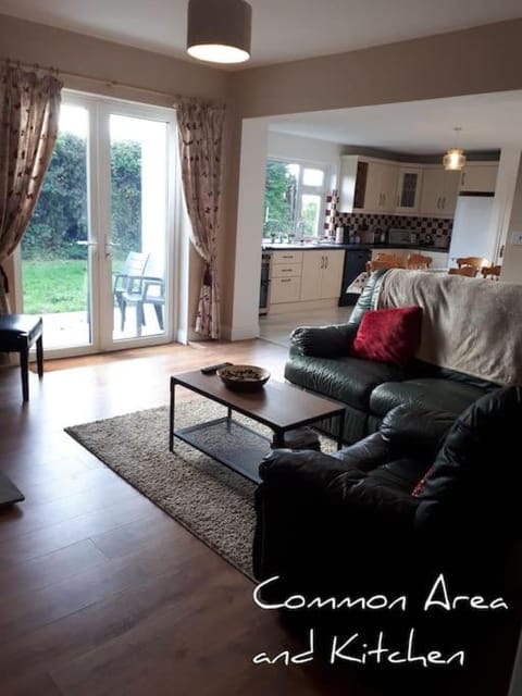 Family Home, 20 mins from Youghal Beach House in County Waterford