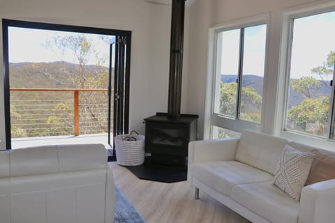 Blue Mountain Views House in Wentworth Falls