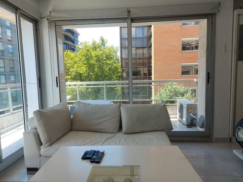 Alquiler Temporario Puerto Madero Apartment in Buenos Aires