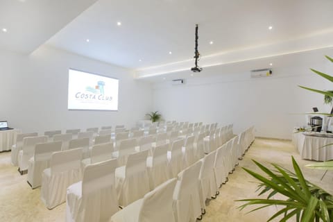 Meeting/conference room