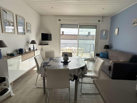 Appartement cosy avec terrasse près du port - FR-1-224B-210 Apartment in Noirmoutier-en-l'Île