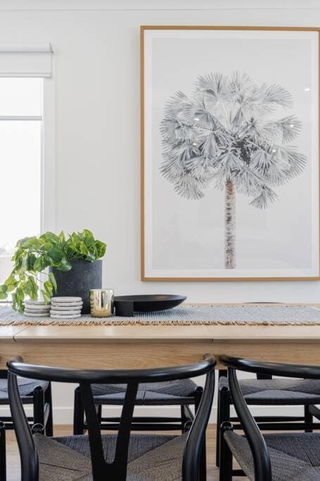 Decorative detail, Dining area