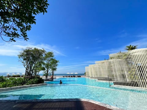 Pool view, Swimming pool, Swimming pool