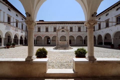 Inner courtyard view