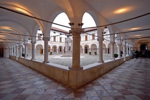 Inner courtyard view