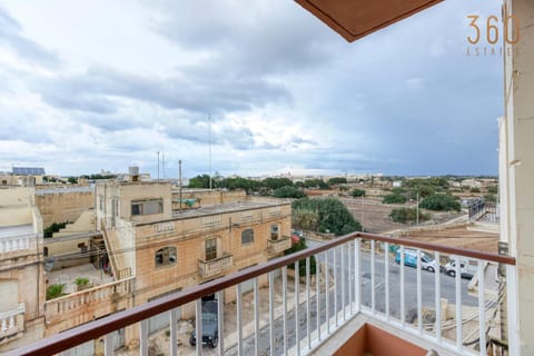 Property building, Day, Neighbourhood, View (from property/room), Balcony/Terrace, City view, Street view