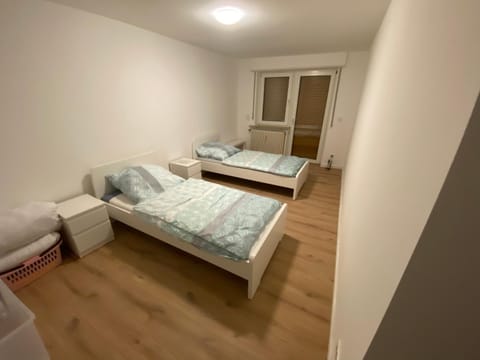 Monteur- und Ferienunterkunft Mannheim-Wallstadt Condo in Mannheim