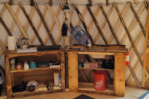 Ava Jade Yurt Tente de luxe in Brownfield