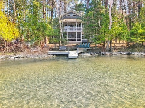 After Dune Delight, 5BR Home Near River House in Sleeping Bear Dunes