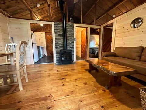 Toms Cabin On Lake Christopher Casa in Woodstock