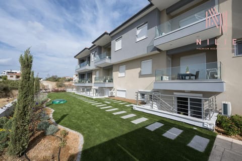 Property building, Garden, Garden view