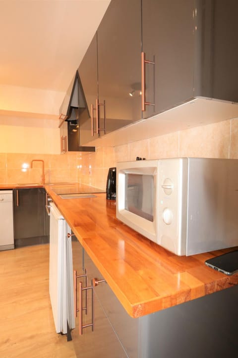 Coffee/tea facilities, Kitchen or kitchenette