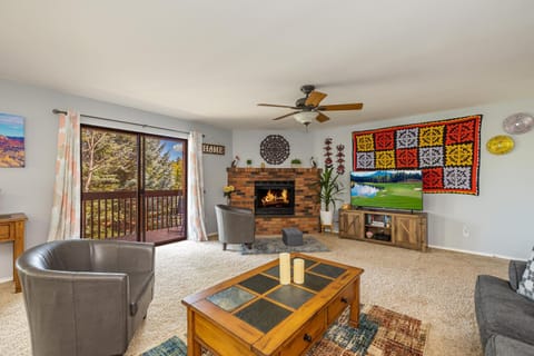 TV and multimedia, Living room, Seating area