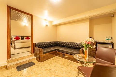 Seasons Suites - HBR Hotel in Bengaluru