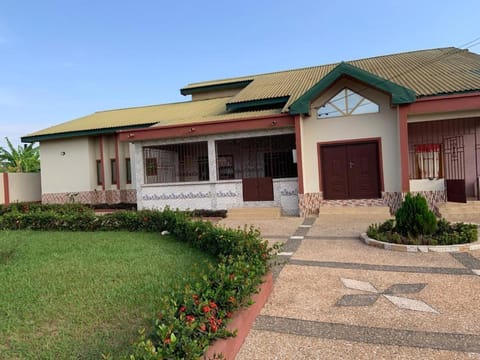 Joseph Adubofuor Guest House Apartment in Kumasi