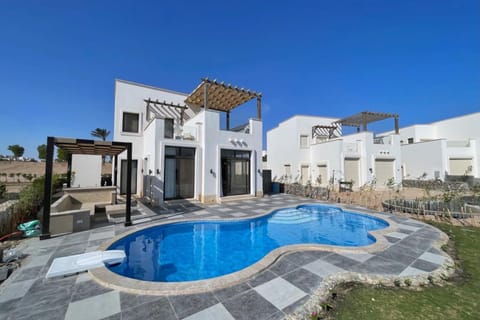 Haute & Hand-Picked 4BDR Villa Private Pool Villa in Hurghada