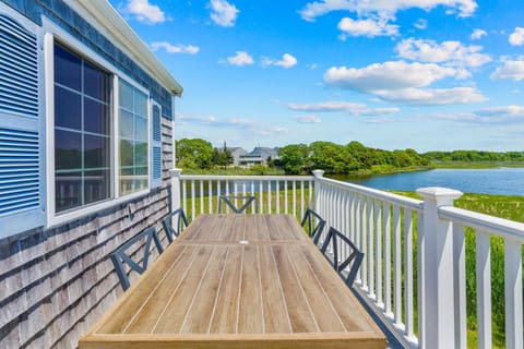 Waterfront Oasis in Yarmouth, Cape Cod Casa in West Yarmouth