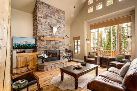 TV and multimedia, Living room, flat iron