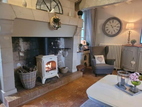 Gîte de charme, bord de Loire Ma Maison Angevine House in Gennes-Val-de-Loire