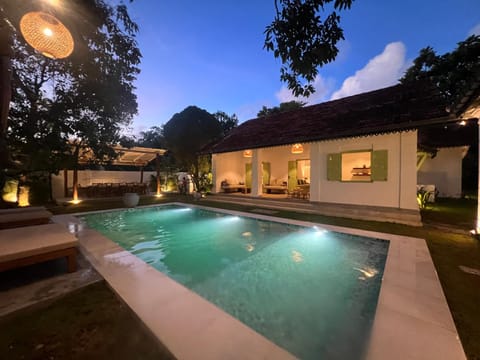 Property building, Pool view, Swimming pool