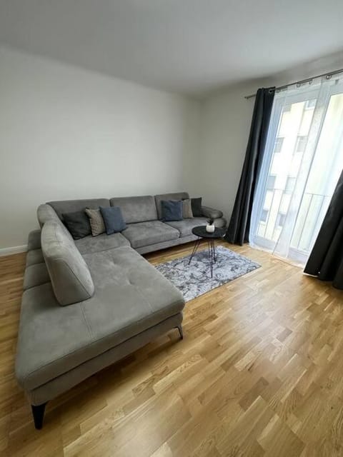 Gemütliche 2- Zimmer Apartment Nähe Neu Donau Eigentumswohnung in Vienna