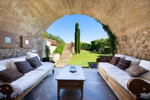 Casa Rufina, Exclusive & Charming Stone House in Costa Brava Villa in Baix Empordà