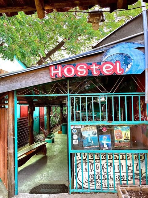 Coral Reef Surf Hostel and Camp Hostel in Tamarindo
