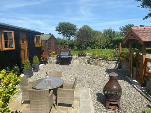 Carlingford Glamping Hut Apartment in Louth, Co. Louth, Ireland