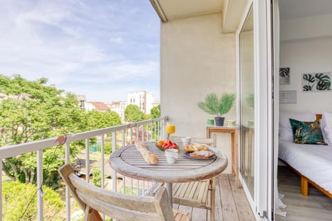 View (from property/room), Balcony/Terrace, Garden view