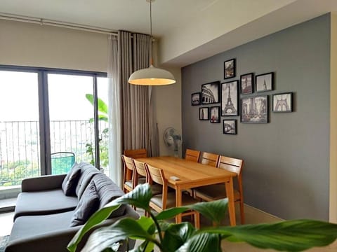 Masteri Thao Dien Comfy Apartment #Nice Balcony #Opening View Condo in Ho Chi Minh City