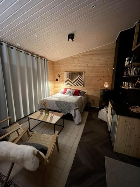 Log house with sauna&jacuzzi! Eigentumswohnung in Rovaniemi
