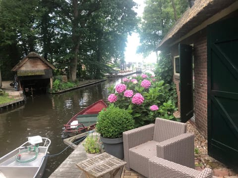 Plompeblad Suite Giethoorn Casa in Giethoorn