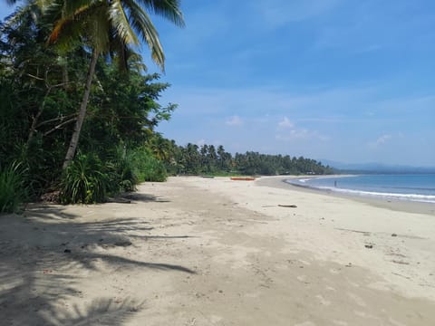 CRUISER'S BEACH RESORT Luxury tent in Caraga