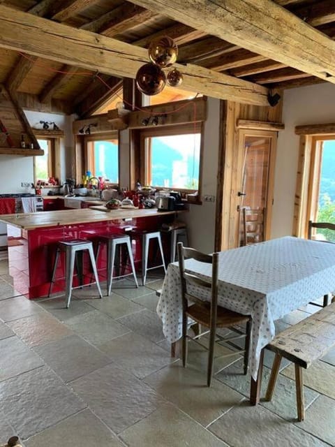 La Rosière Magnifique chalet savoyard 160 m2 T5 Chalet in Montvalezan