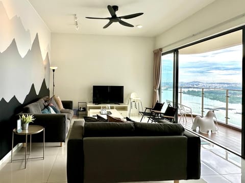 Peace Seaview Near CIQ Johor Bahru 3B2B Condo in Johor Bahru