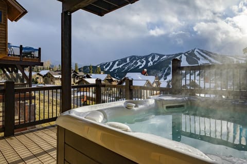 Hot Tub, Balcony/Terrace