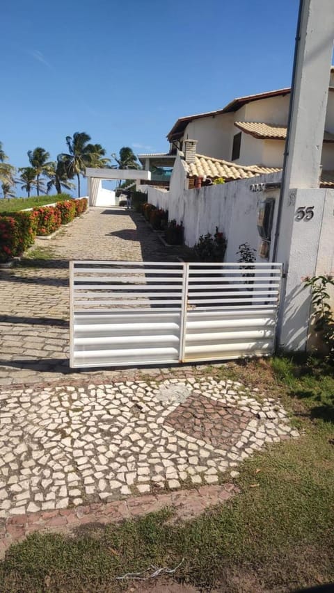 Casa em condomínio em frente mar House in State of Bahia