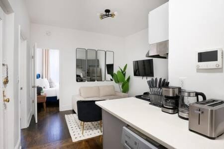 91-2A Stylish 3BR 2Bth with W D Condominio in Upper East Side