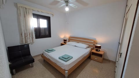 Calming Seaside Apartment Condominio in Oroklini