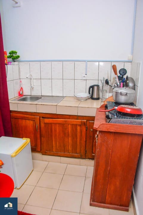 Chambres meublés avec cuisine à douala ange Raphaël Condo in Douala