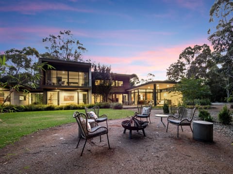 Property building, Garden, Seating area