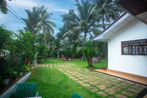 Red Palm Villa Villa in Hikkaduwa